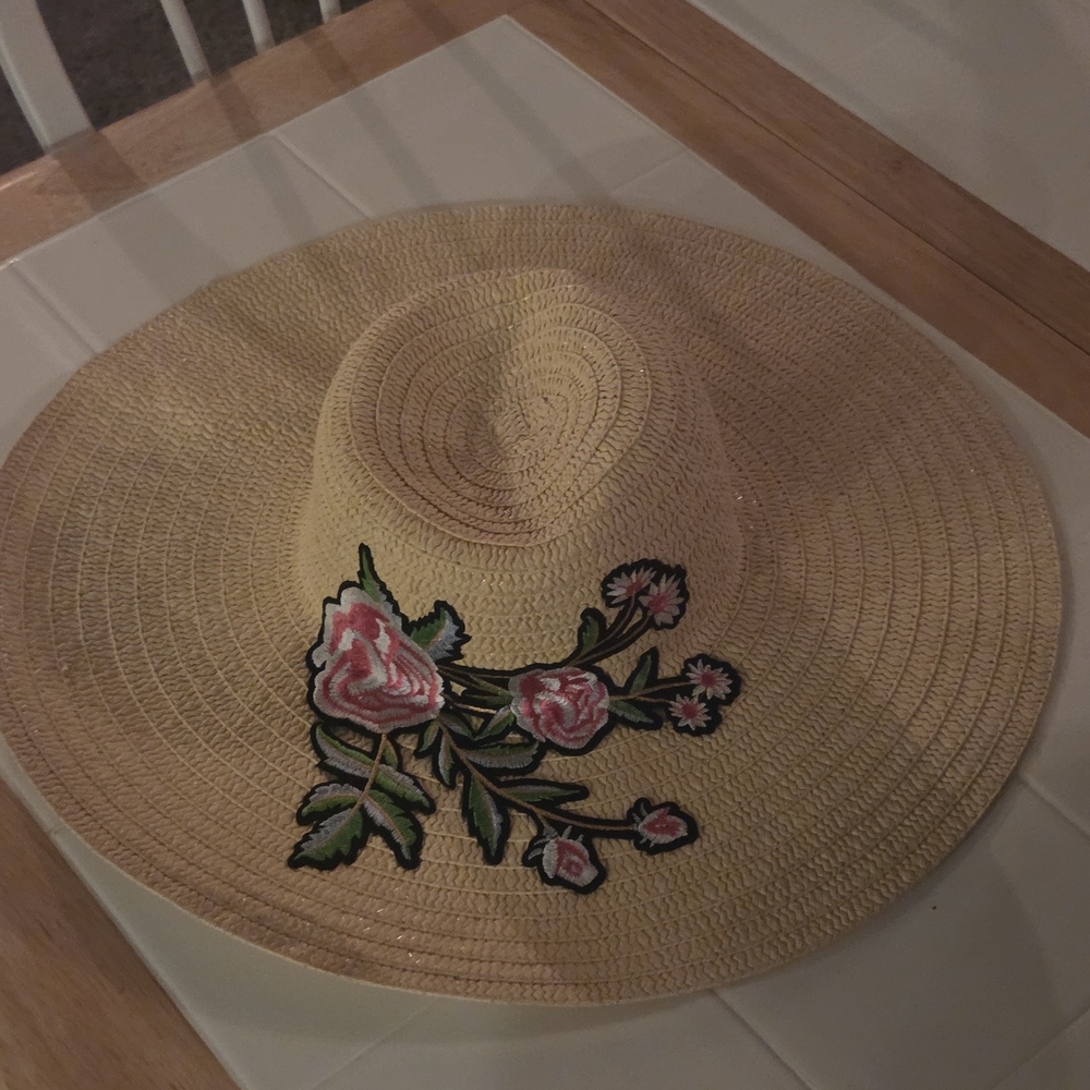 Floral Wide Brim Straw Sun Hat • Embroidered Roses • Brand New